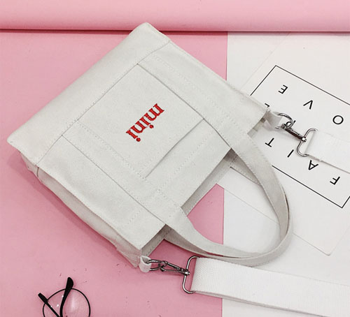 精美的logo刺绣工艺效果图